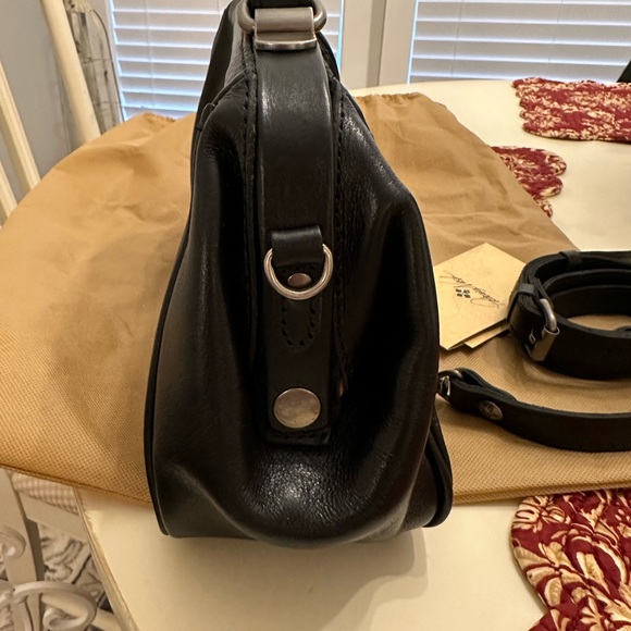 NWOT Patricia Nash Framed Black Leather Satchel - Picture 5 of 10